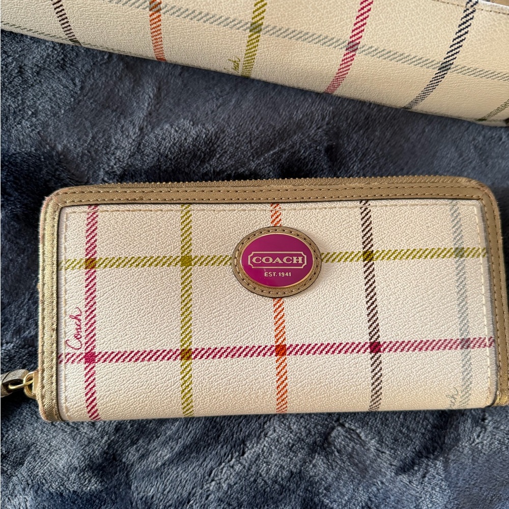 Gorgeous Coach Cream Plaid Women's Wallet with bright pink interior. EUC